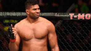 Alistair Overeem nastavlja put prema UFC zlatu borbom protiv Alexandera Volkova